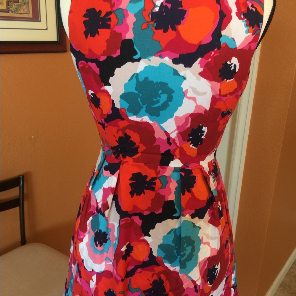 Dress - Picture 3 of 4